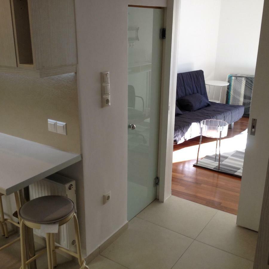 Velvendou 36a * Athens